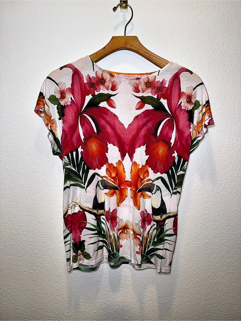 Ted Baker Sew in Love Tropical Toucan Print Tee Floral Top Pink & White Size 1